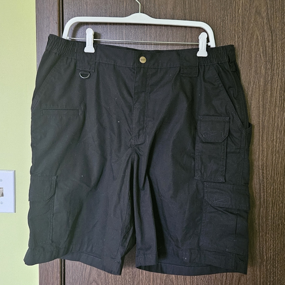 5.11 Tactical Men's Rip Stop Shorts Outdoor Hiking Pants Size 38 Black